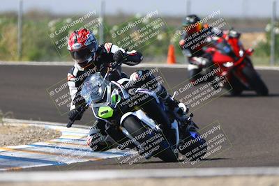 media/Sep-20-2025-TrackDaz (Sat) [[27f0cde673]]/B Group/220pm (Turn 9)/